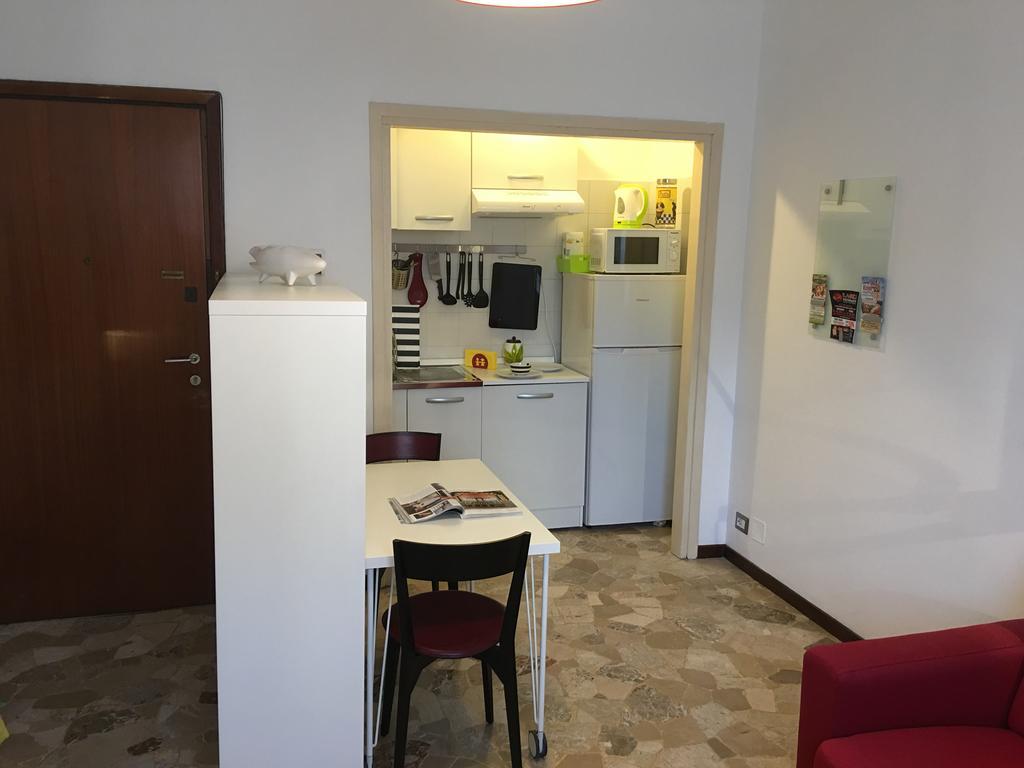 Mauro'S Studio Apartment Milano Exterior foto